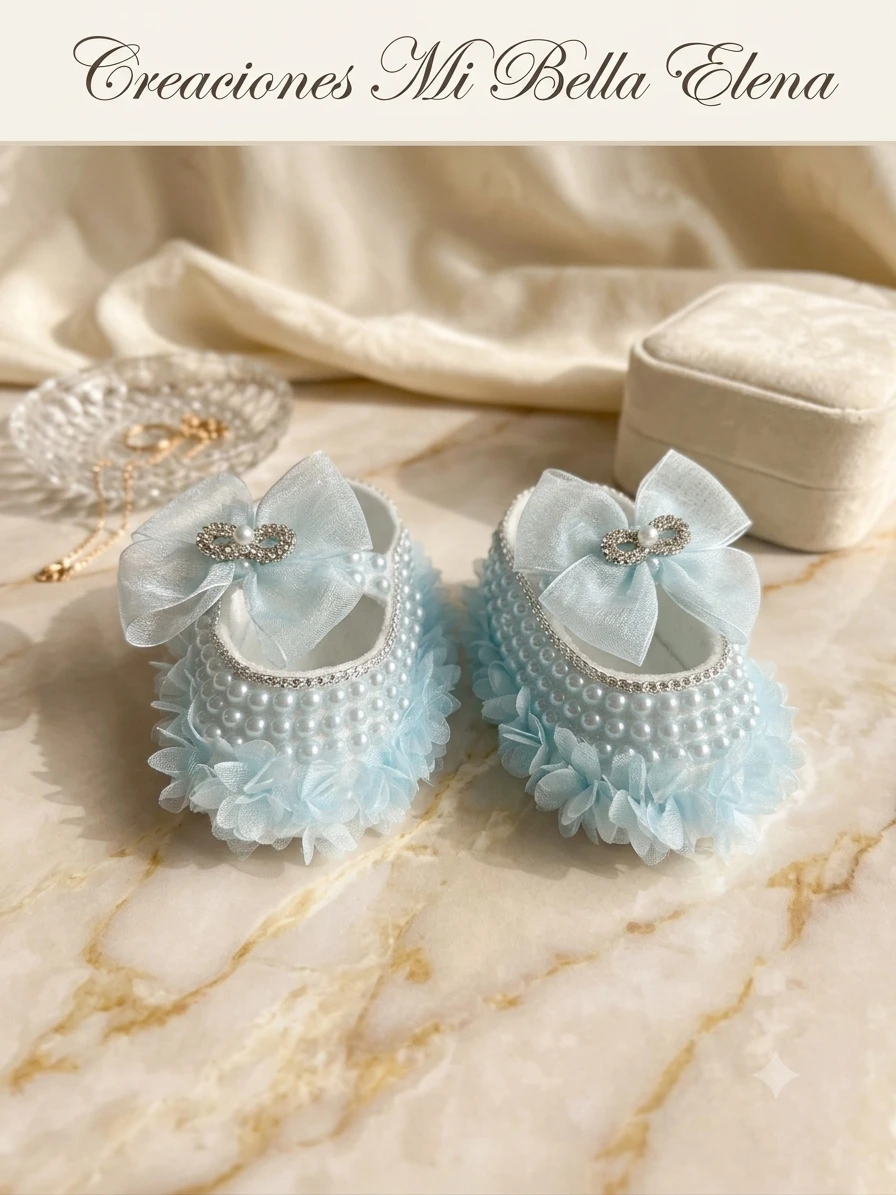 Zapaticos de bebe de lujo azul cielo's foto | Creaciones Mi Bella Elena |  BizneCubano
