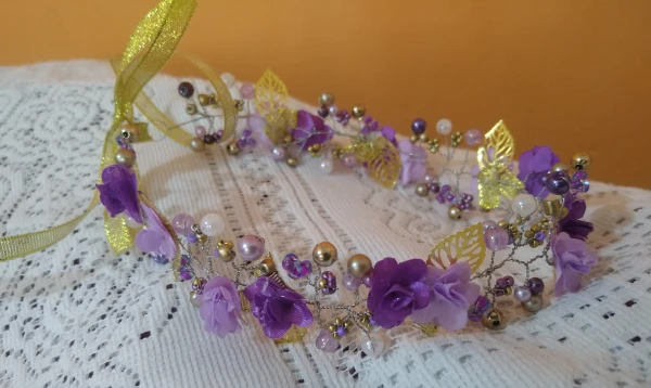 Tocado violeta's foto | Creaciones Mi Bella Elena |  BizneCubano